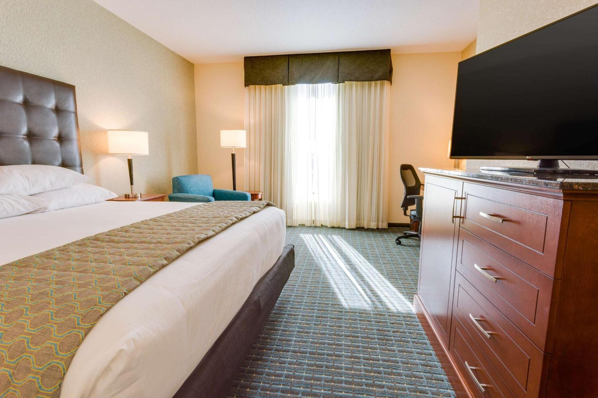 Drury Inn & Suites Ґейнсвілл Екстер'єр фото